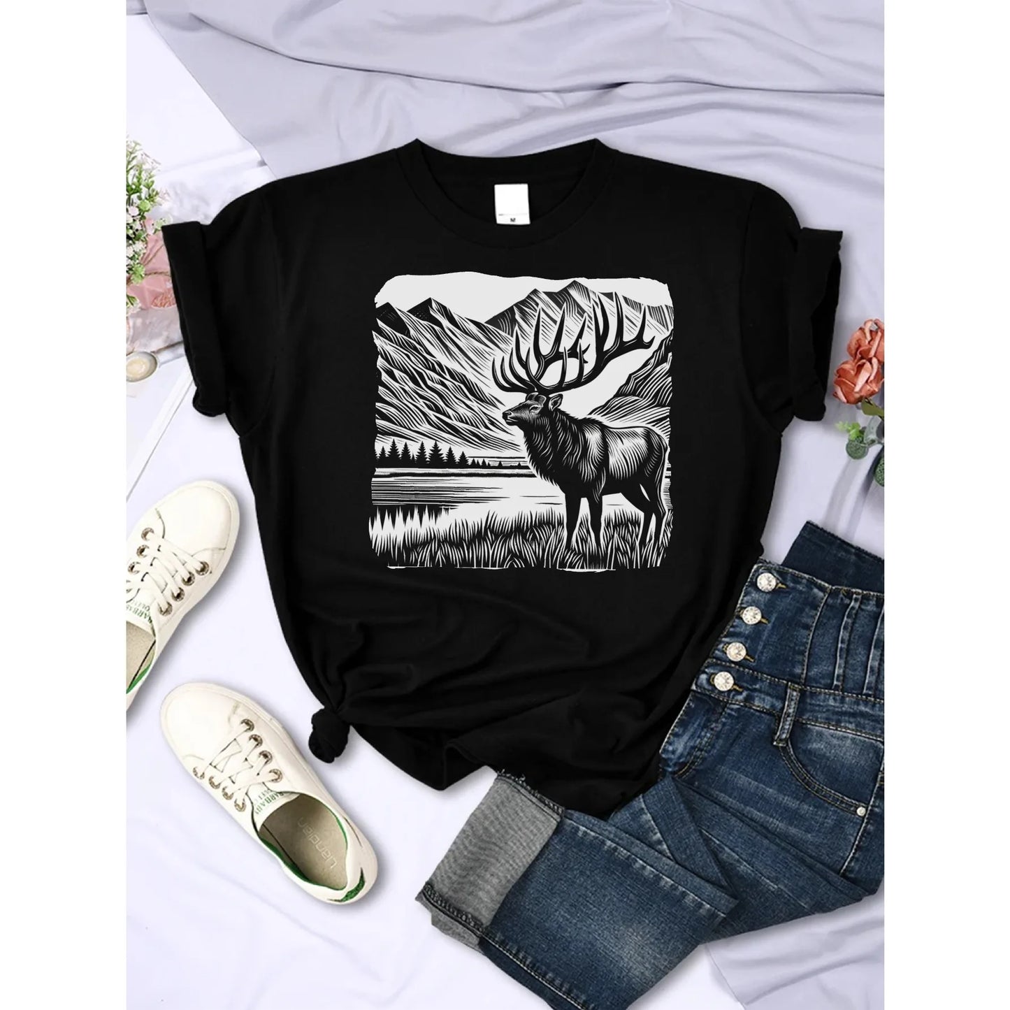 Elk Deer Hunting Silhouette Comfortable Round Neck T-shirt Loose Fit All-Season Style