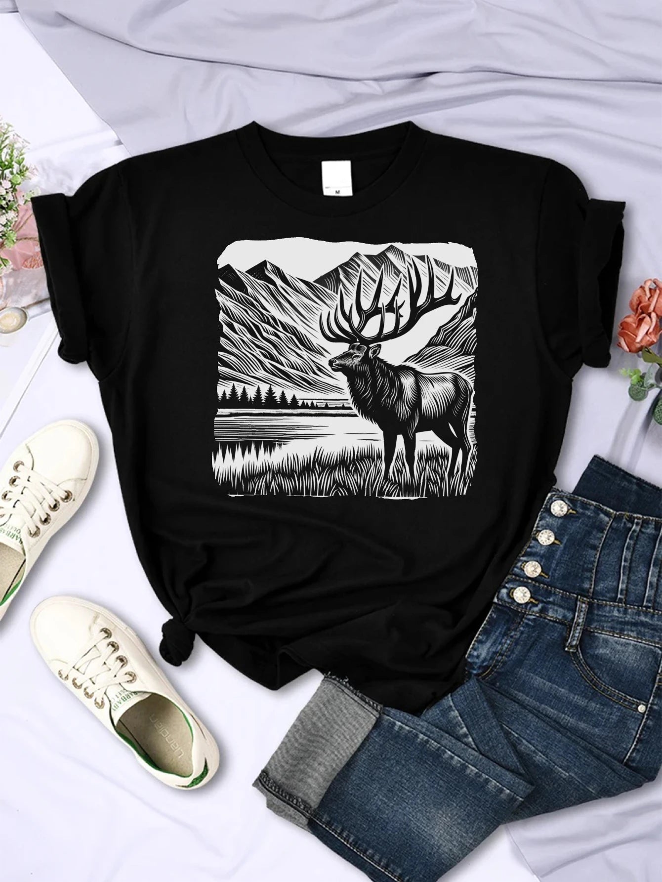 Elk Deer Hunting Silhouette Comfortable Round Neck T-shirt Loose Fit All-Season Style